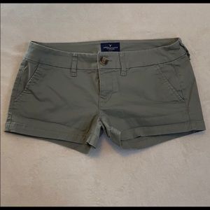 Sold - [Sz 4] American Eagle Shorts
